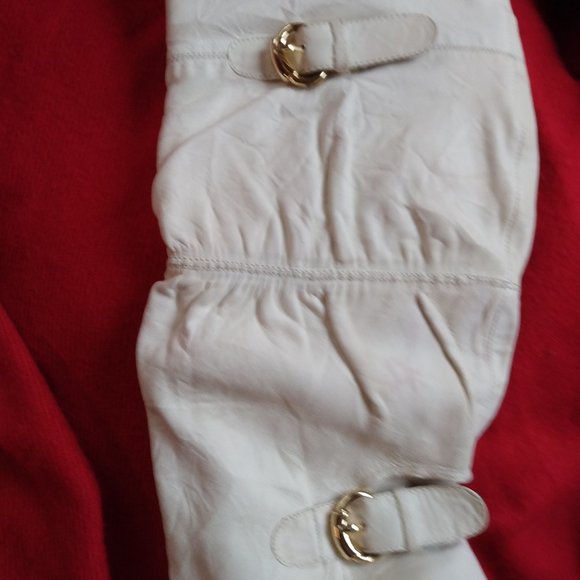 Basconi Cream Leather Stiletto Boots, SZ. 37 (6.5) - Picture 10 of 13